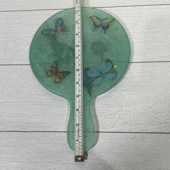 Light Green Butterfly and Floral Resin Cheeseboard Charcuterie Board - Picture 5 of 7